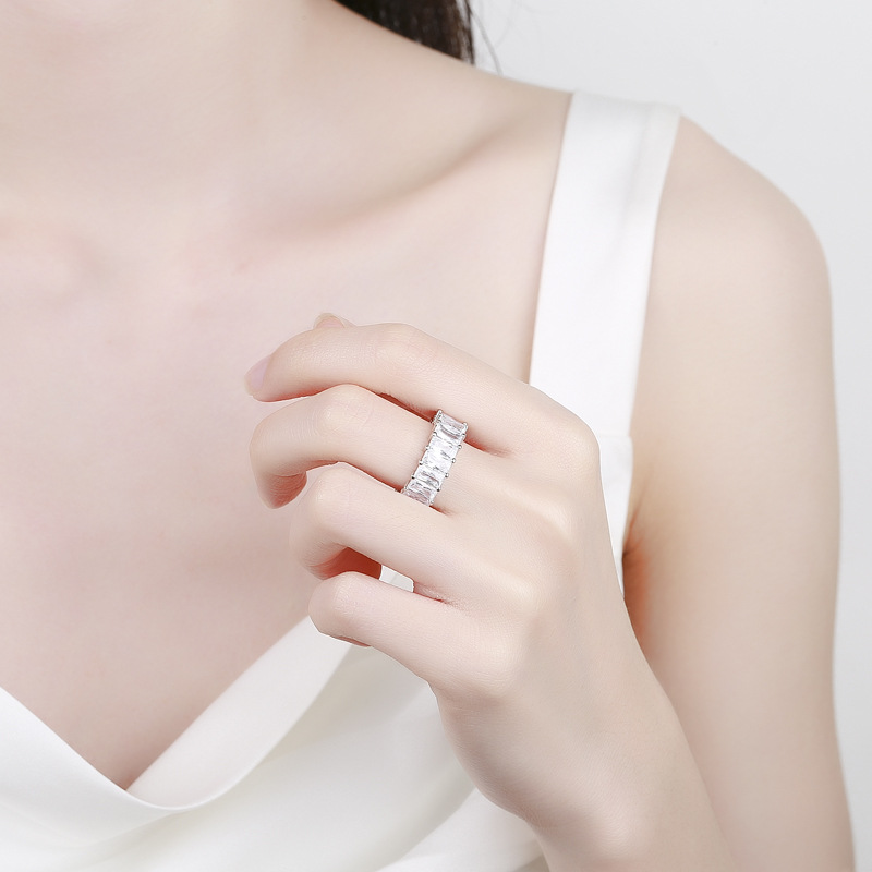 东升国际官网-钻营健全,你我一路成长