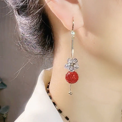 关于耳饰和爱情