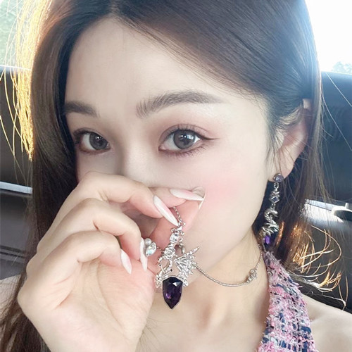 日本客户找东升国际官网饰品厂合作