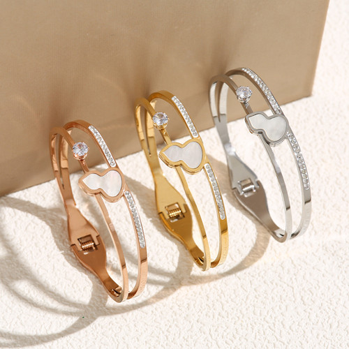 已经上班的首饰厂