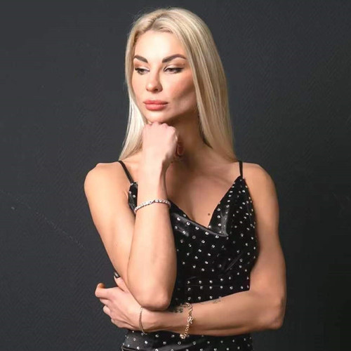 俄罗斯客户来东升国际官网饰品厂选款下单