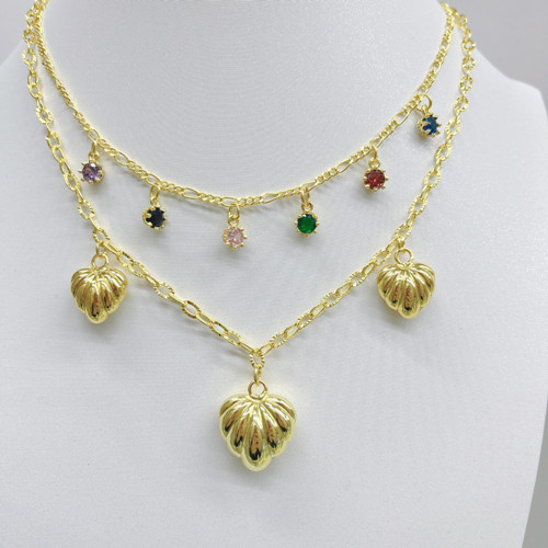 刻在项链上的字迹