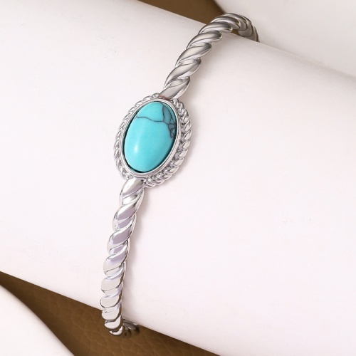 首饰厂镶钻和粘钻的区别