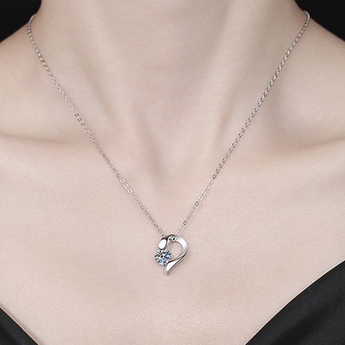 婴儿是否适合佩带银饰品