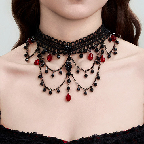 一向有老表来五饰物品厂下单