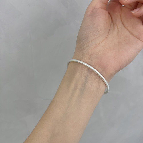 若何让银饰品维持光亮