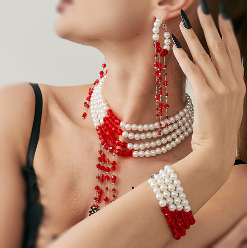 东升国际官网饰品厂为每一份优良加冕