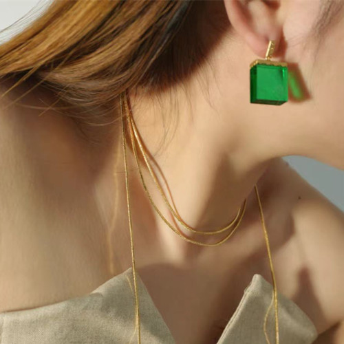 东升国际官网饰品厂为优良员工颁奖