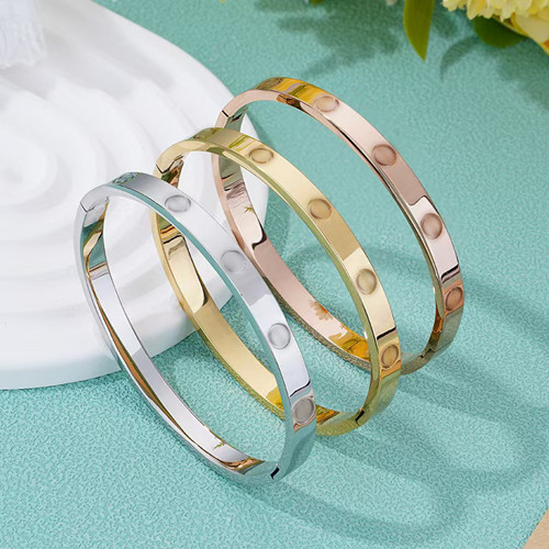 不锈钢饰品厂的主题竞争